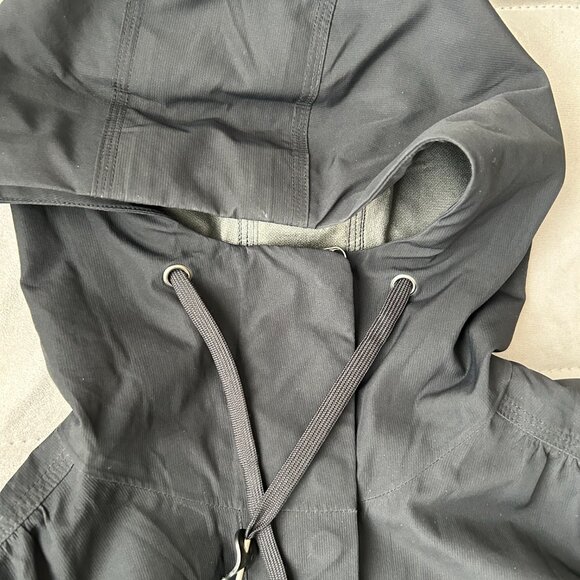 MEC rain coat - Picture 2 of 10